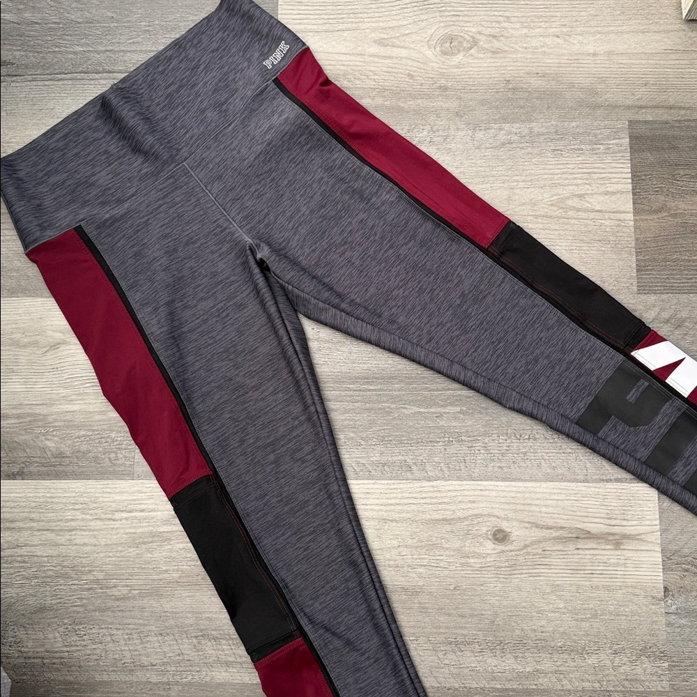 VS PINK BONDED MESH LEGGINGS!